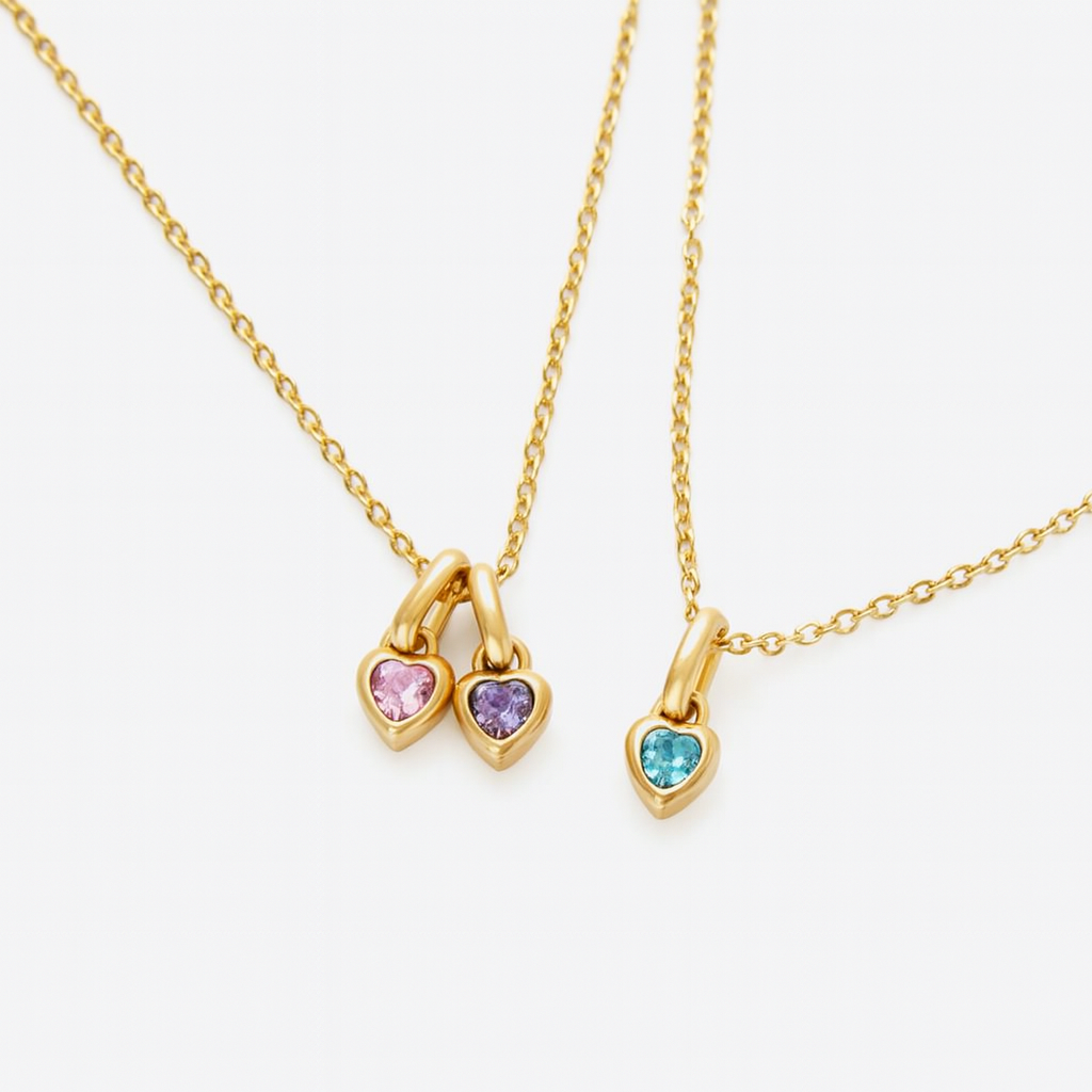 Mini Colgantes Corazón – Diseño Delicado en Titanio con Piedra de Color Incrustada