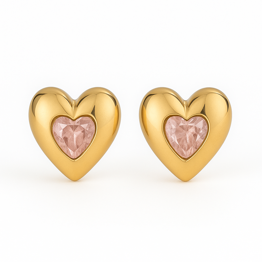 Aretes Amore Rose Dorados – Diseño de Corazón Abombado con Piedra Rosada en Titanio Hipoalergénico