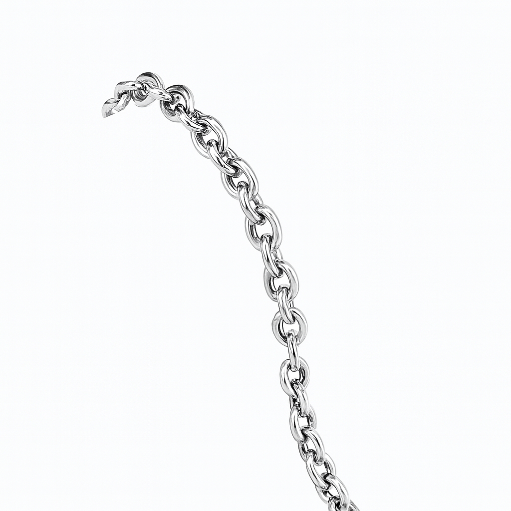 Cadena Plateada para Hombre con Eslabones de 4 mm – Acero de Titanio Resistente al Agua