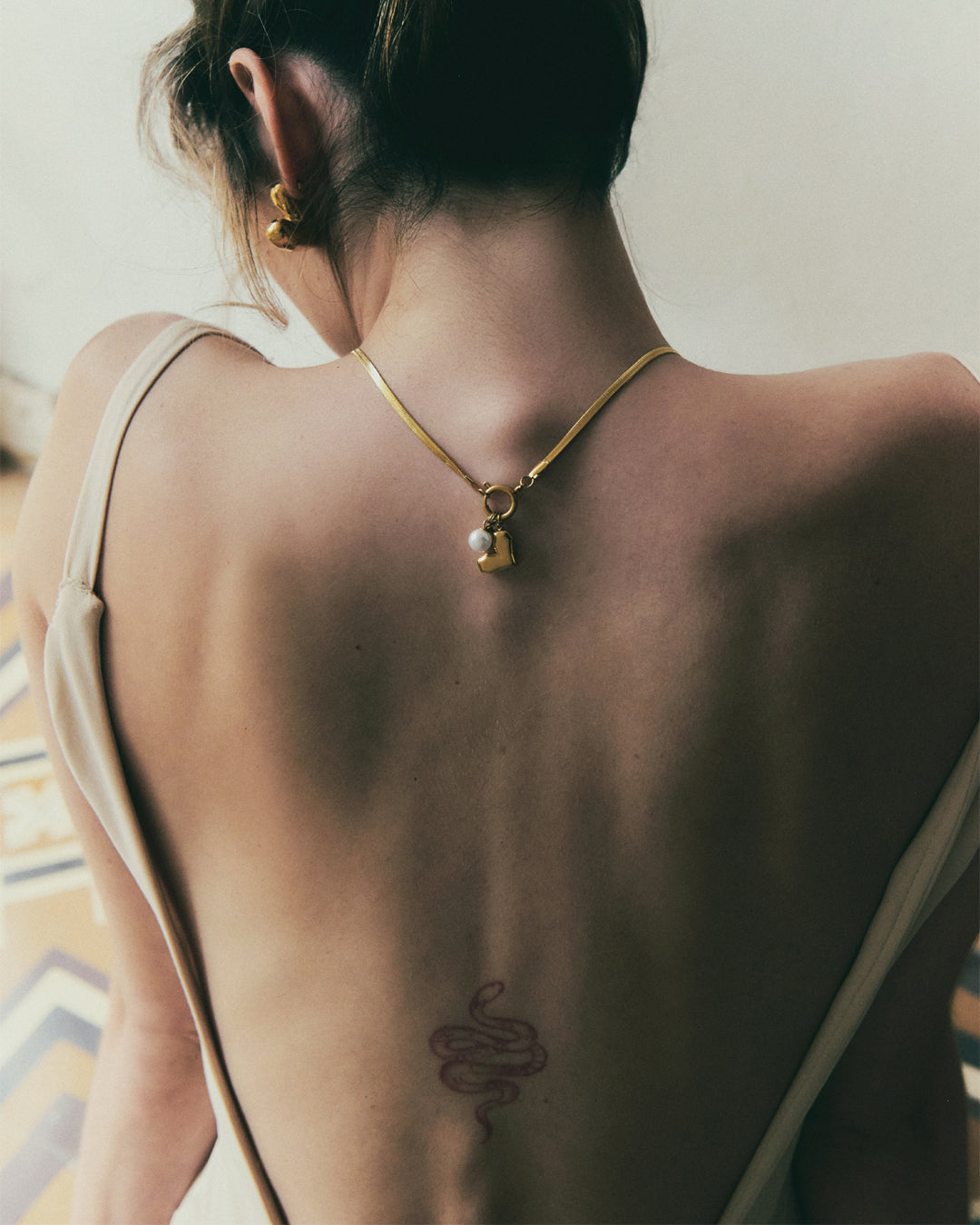 Collar Heart de Acero de Titanio – Corazón Dorado con Perla