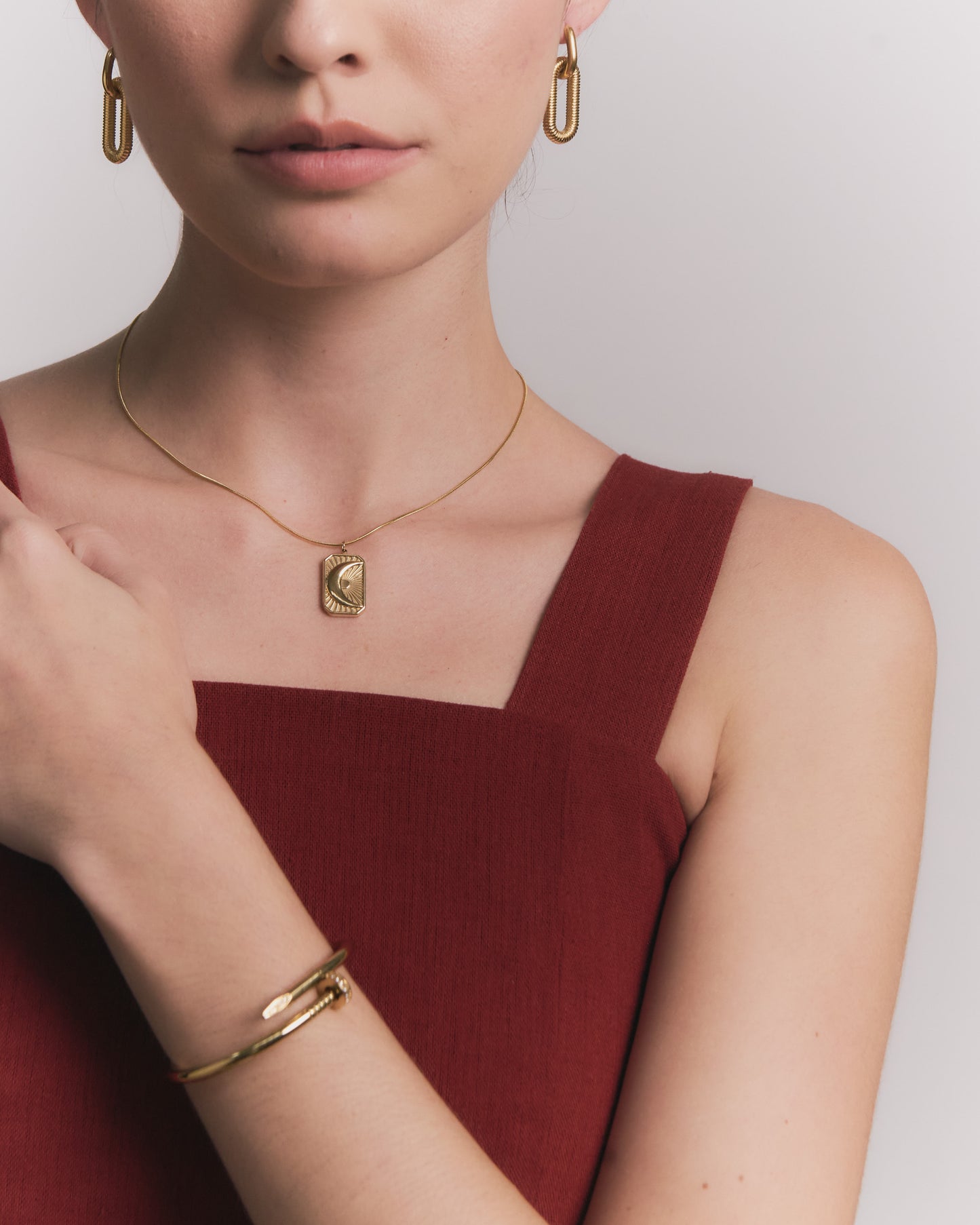 Brazalete Christina de Acero de Titanio – Hipoalergénico y Resistente al Agua