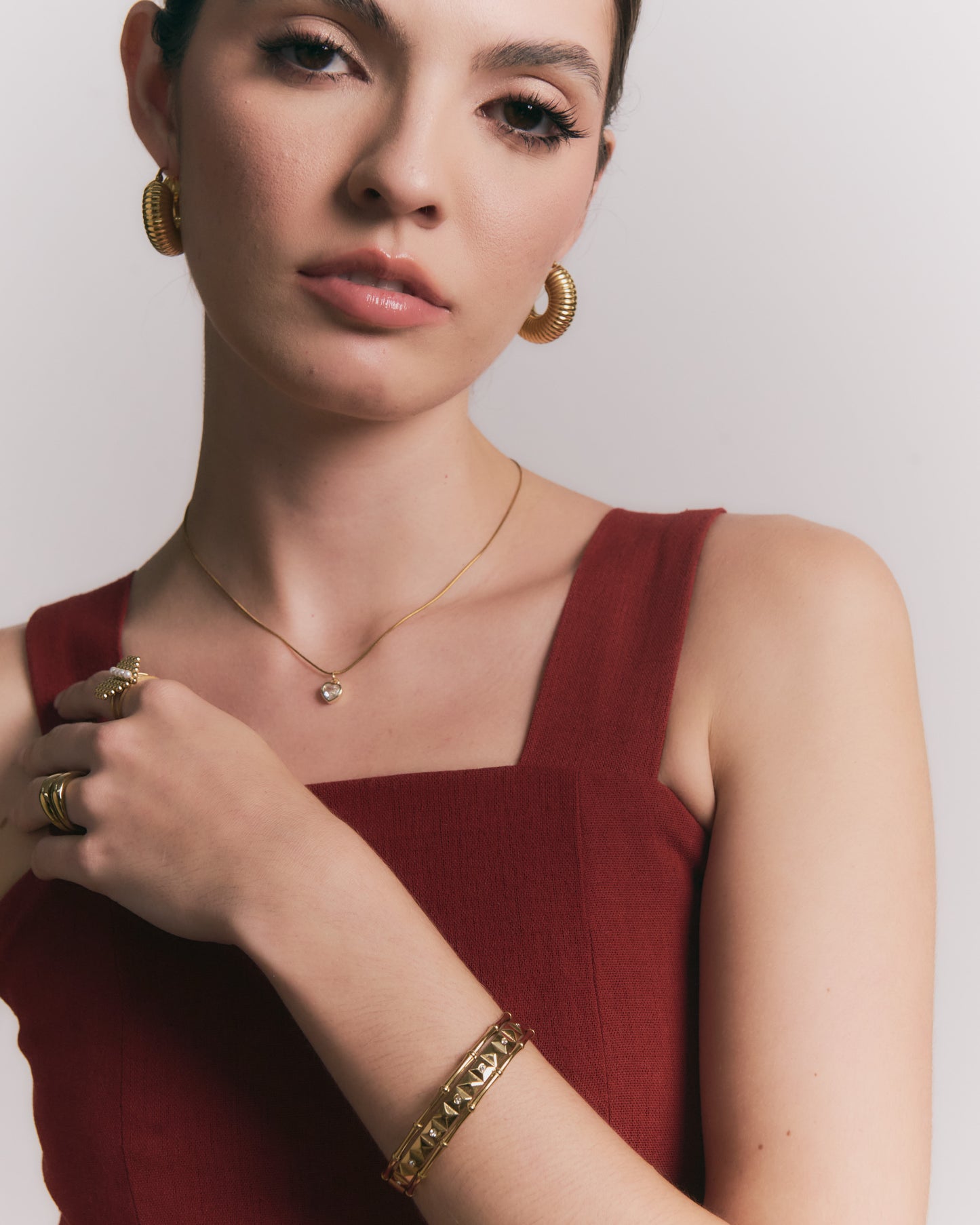Brazalete Gigi de Acero de Titanio – Moderno, Hipoalergénico y Resistente al Agua