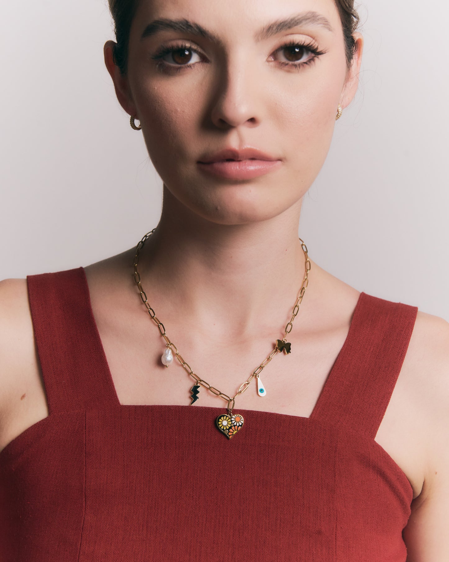 Black lightning necklace