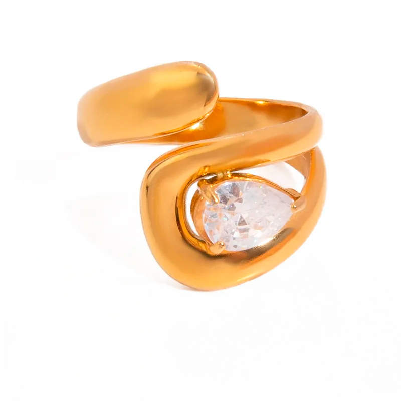 Anillo Aitana Dorado Ajustable de Acero de Titanio con Estilo Femenino y Moderno