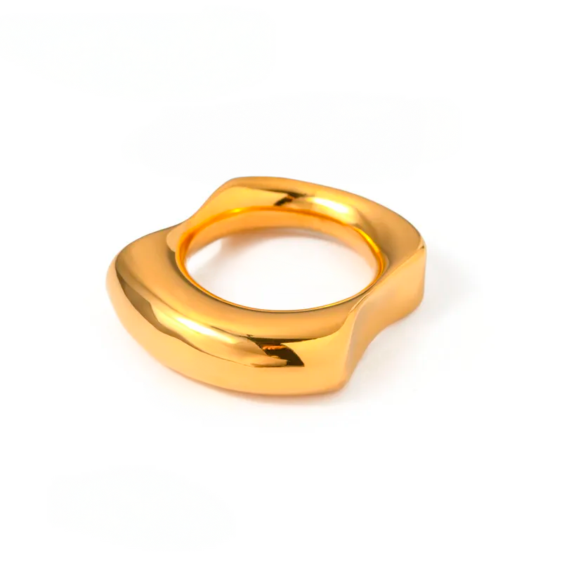 Anillo Alicante Dorado de Acero de Titanio Inspirado en la Costa Blanca