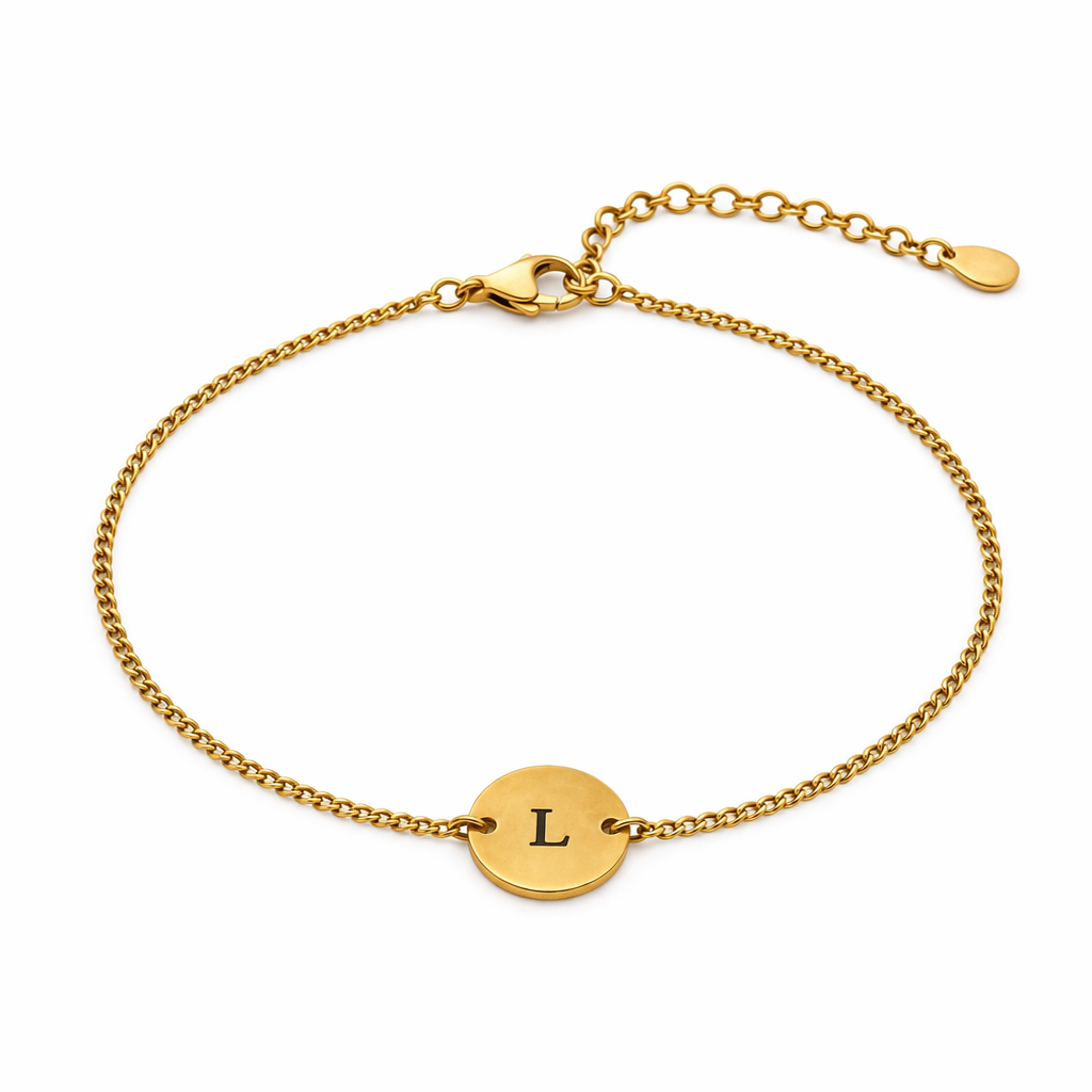 Brazalete Personalizado con inicial de acero de titanio