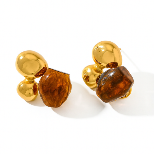 Aretes Carmen – Diseño Escultórico en Dorado con Ámbar Translúcido y Textura Orgánica