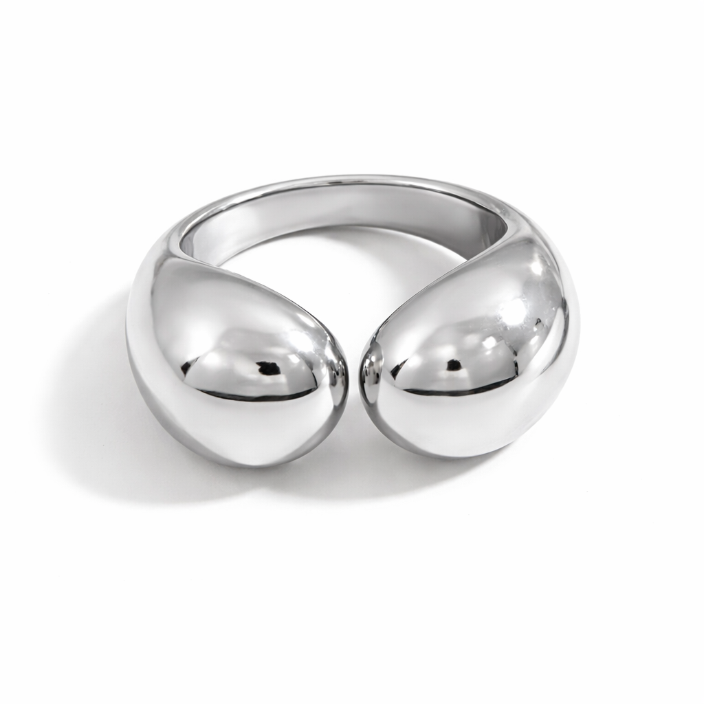 Anillo Abierto Plateado Voluminoso de Diseño Orgánico