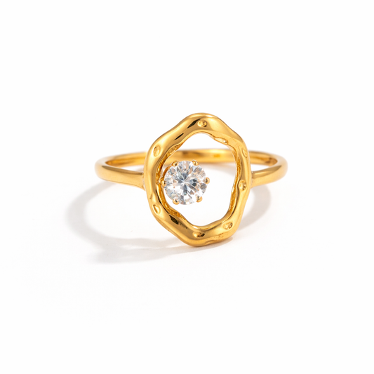 Anillo Mercedes – Diseño Orgánico Ajustable en Acero de Titanio Dorado con Cristal Central