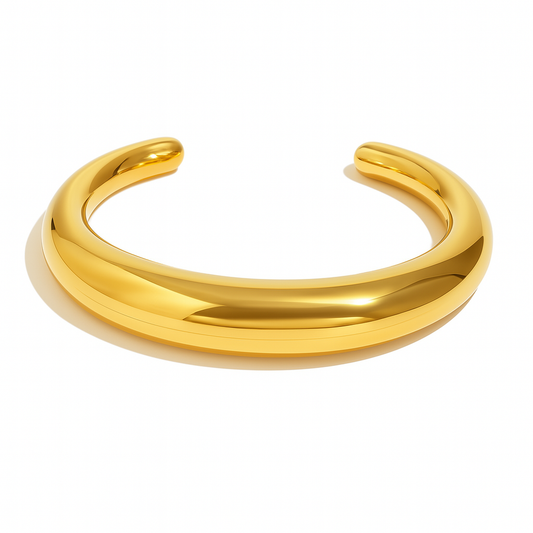 Brazalete Malasaña Dorado – Acabado Espejo en Acero de Titanio