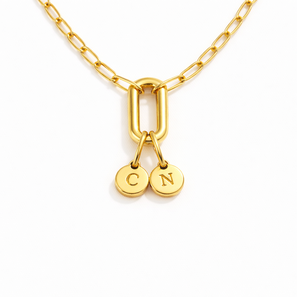 Collar Amaranto con iniciales grabadas