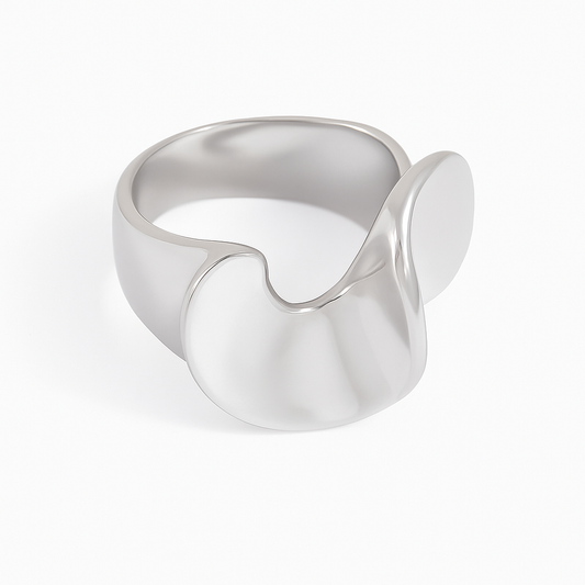 Anillo Clara Ring Crossover Ajustable de Acero de Titanio con Diseño Escultural
