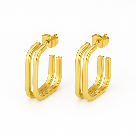 Aretes Abelina – Argollas medianas de doble aro rectangular en titanio dorado con diseño minimalista