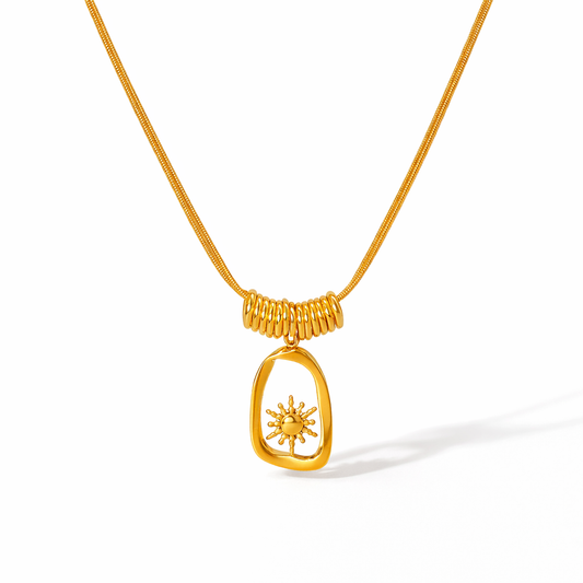 Collar Solar Dorado con Dije de Sol Orgánico