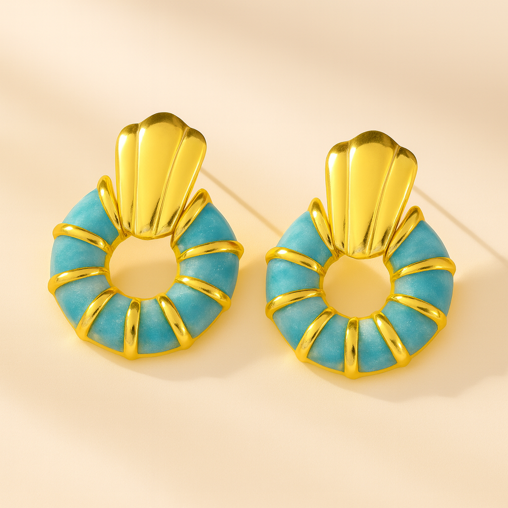 Aretes Retro – Diseño Artístico Multicolor en Acabado Dorado