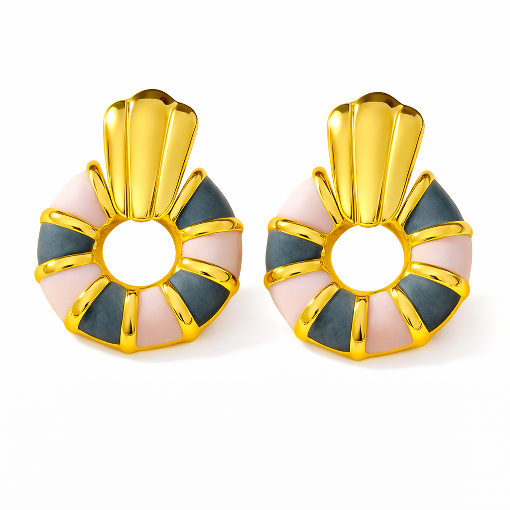 Aretes Retro – Diseño Artístico Multicolor en Acabado Dorado