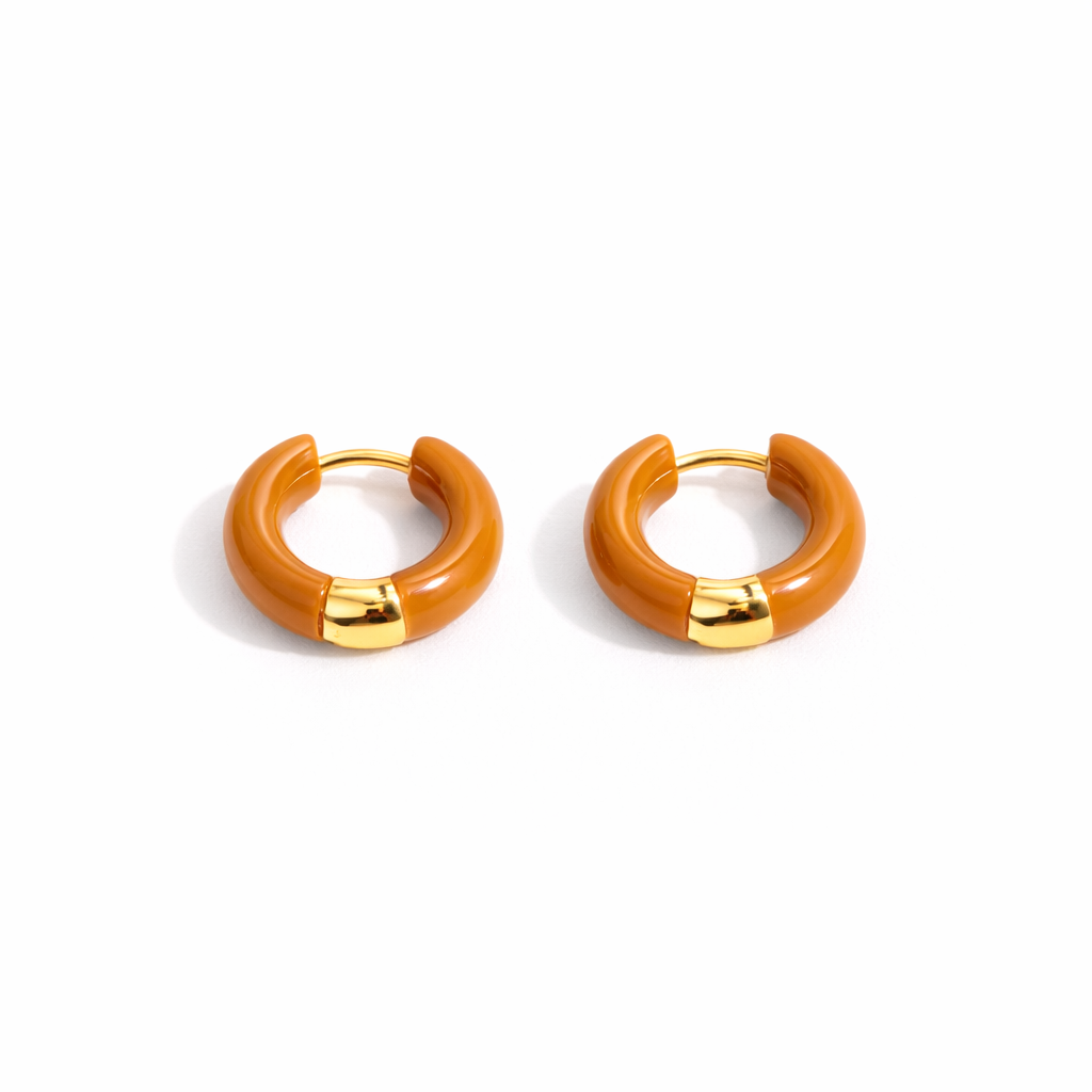 Argollas Amapolas de 12mm – Diseño Contemporáneo con Esmalte Brillante y Detalle Dorado