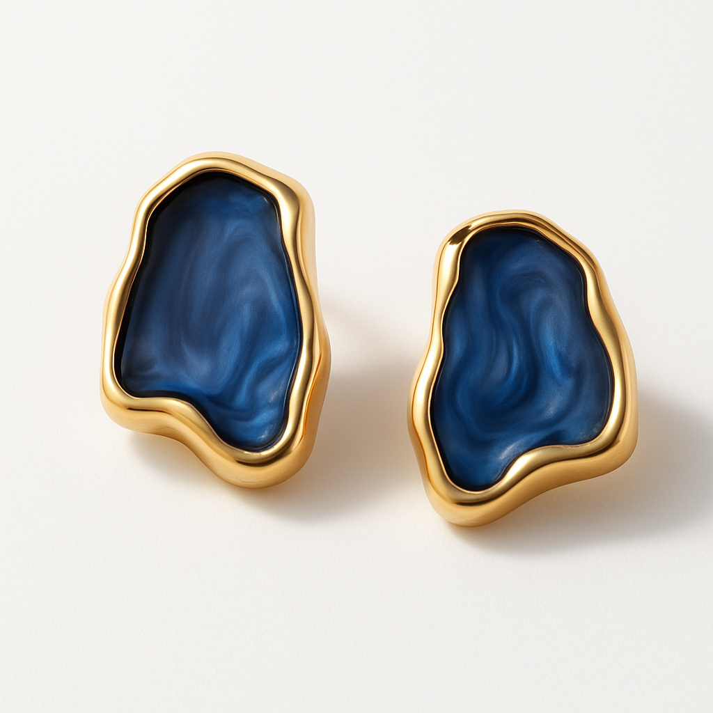 Aretes Magnolia – Diseño Orgánico con Esmalte Marmoleado y Contorno Dorado Pulido