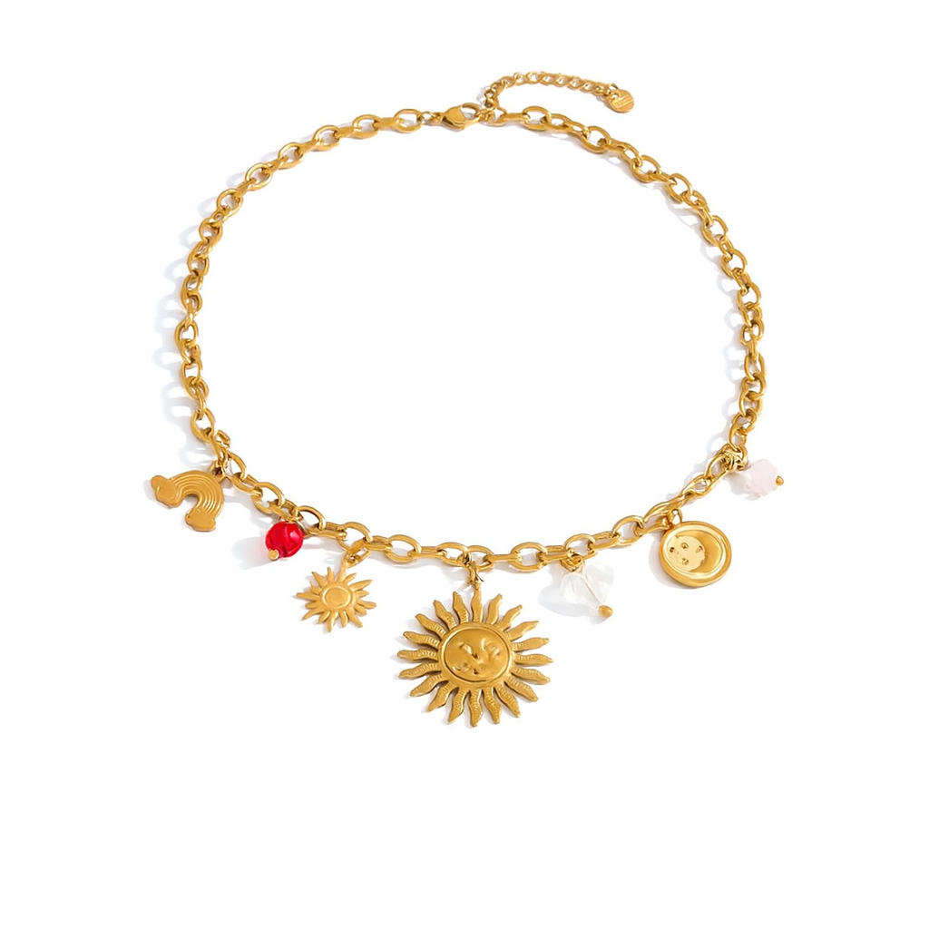 Collar Vermut – Diseño Simbólico Dorado con Dijes Decorativos y Perlas Naturales