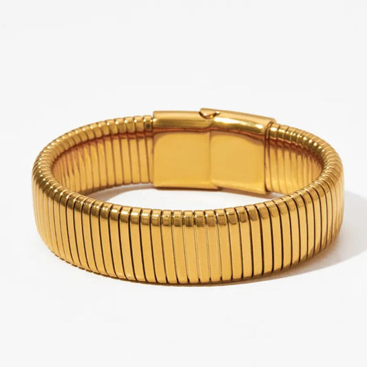 Brazalete Amareto de Acero de Titanio – Elegante, Hipoalergénico y Resistente al Agua