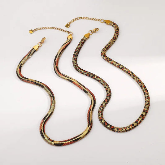 Collar África Choker Multicolor – Cadena Tubular con Efecto Animal Print