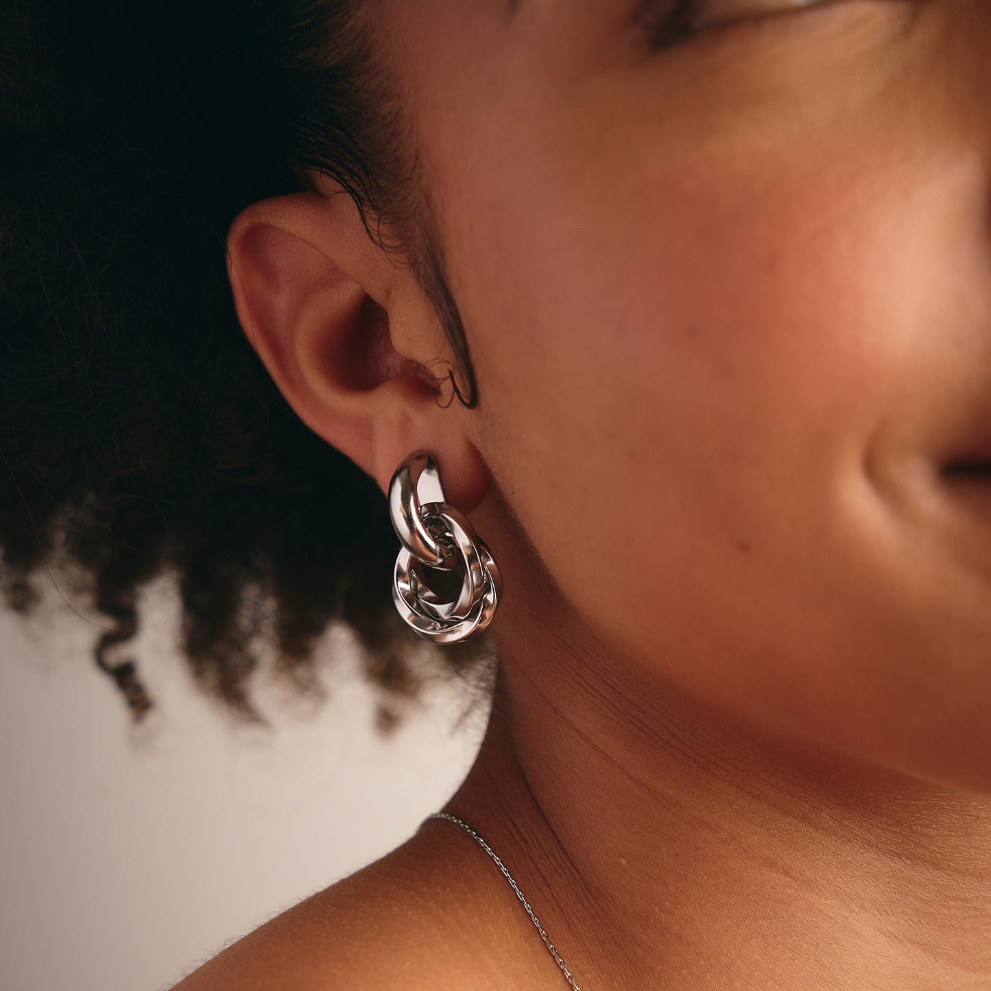 Aretes Aros Entrelazados Dorados Acero 316L