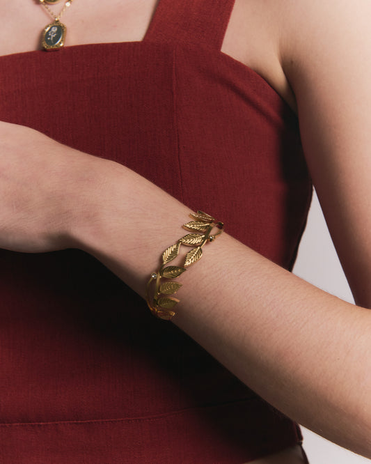 Brazalete Spring de Acero de Titanio – Flexible, Hipoalergénico y Resistente al Agua