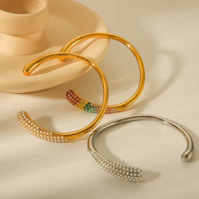 Brazalete Amaranto Plateado de Acero de Titanio – Fino, Hipoalergénico y Resistente al Agua
